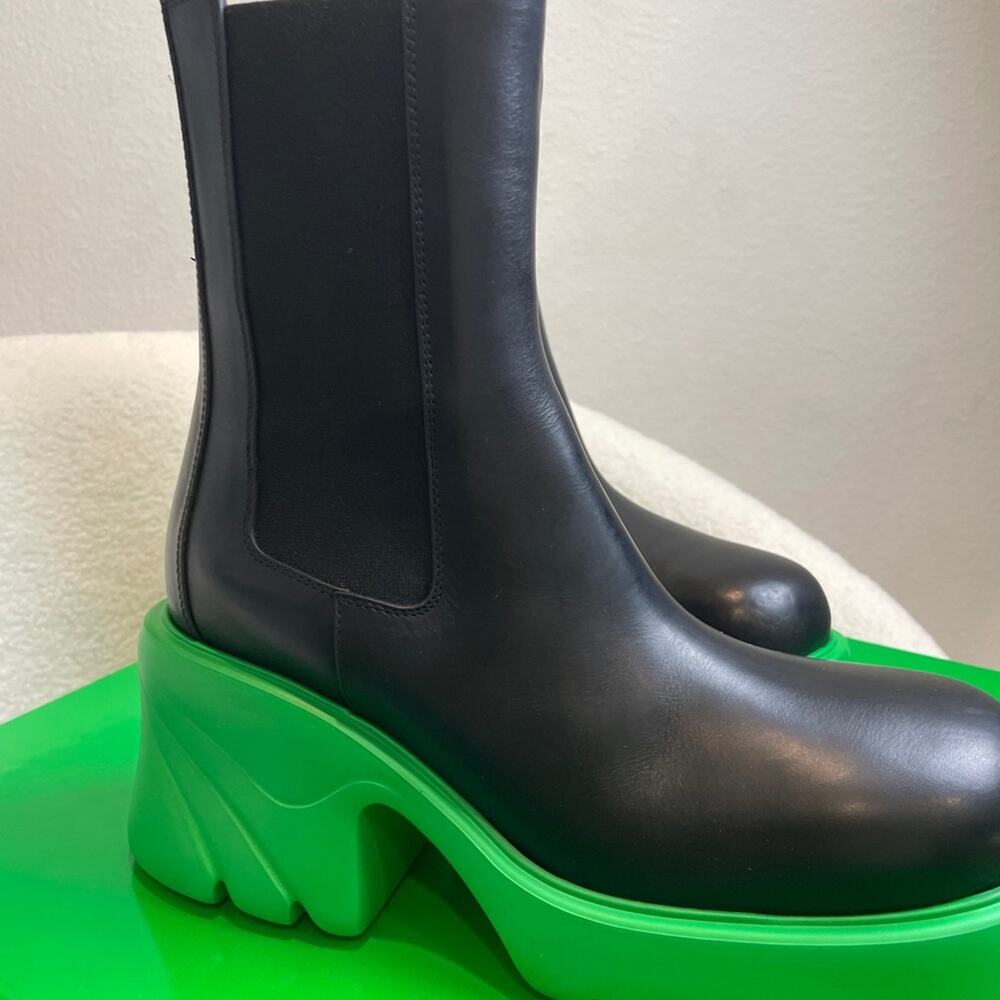 Bottega Veneta FLASH CHELSEA BOOTS - Picture 2 of 4